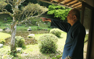 「善生寺」住職の熊野榮道さん